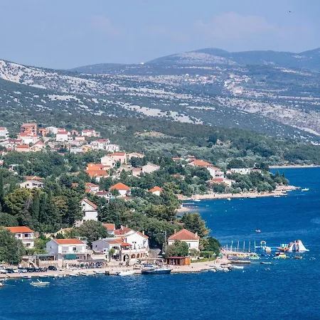 Holiday home Lovely With Private Swimming Pool Maslenica