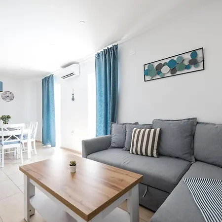 Lovely With Private Swimming Pool Maslenica