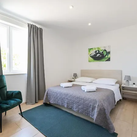 Lovely With Private Swimming Pool Holiday home *