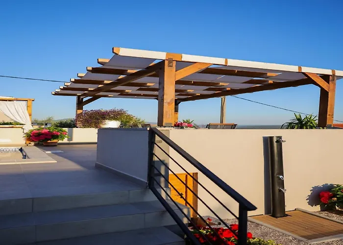 Дом отдыха In With Sea View