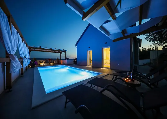 Дом отдыха In With Sea View