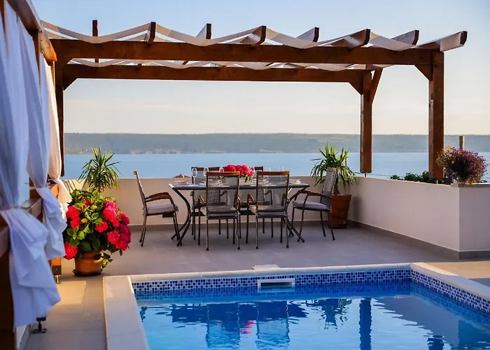 In With Sea View *